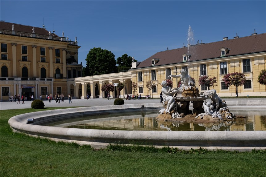 Schönbrunn Sarayı
